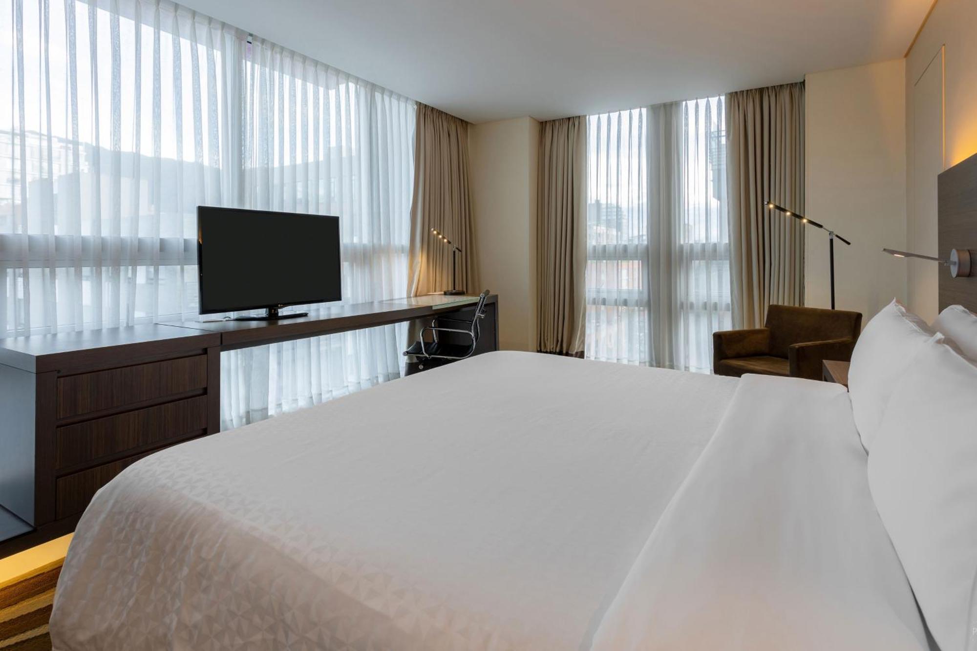 Four Points By Sheraton Μπογκοτά Εξωτερικό φωτογραφία