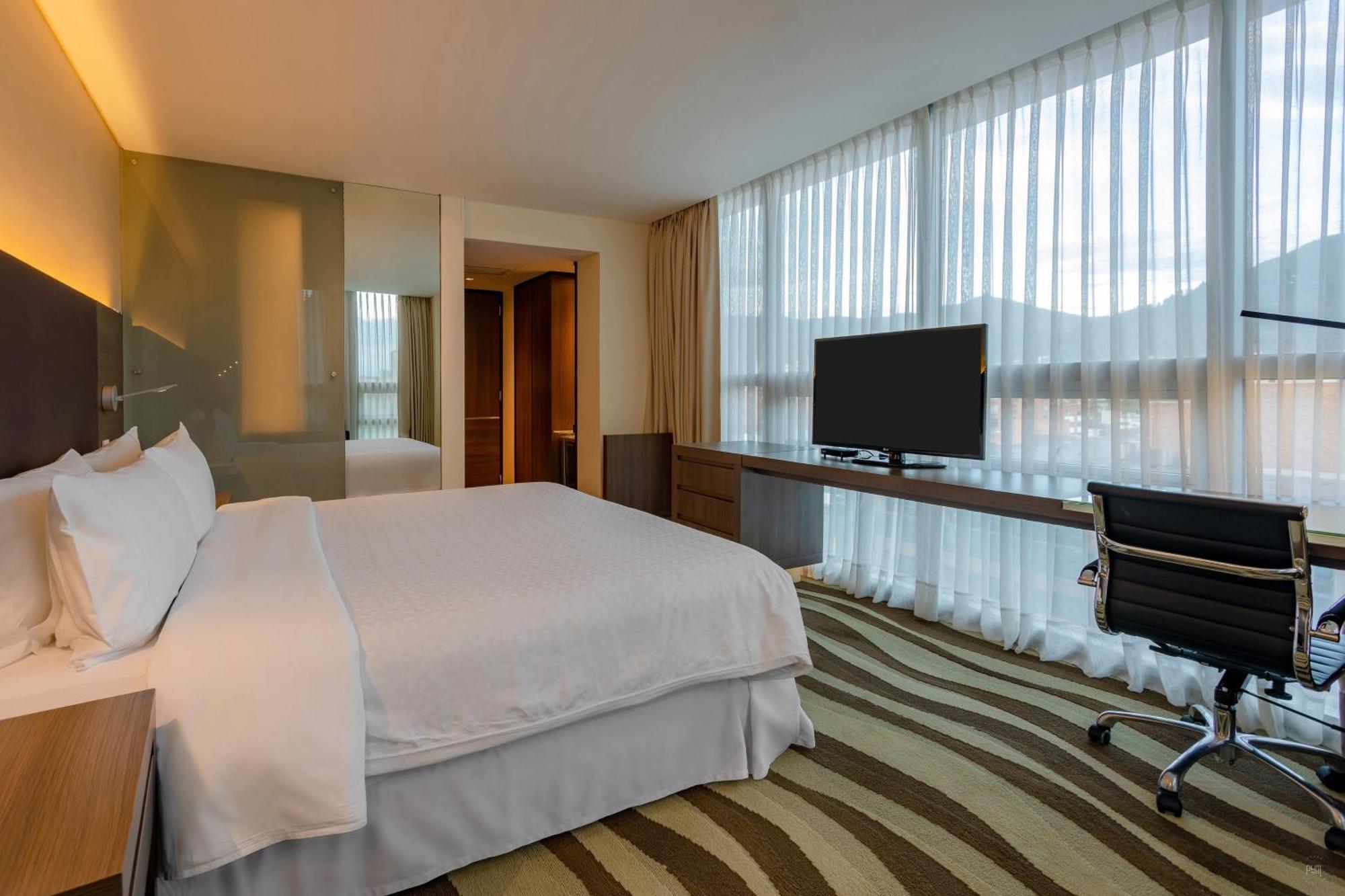 Four Points By Sheraton Μπογκοτά Εξωτερικό φωτογραφία