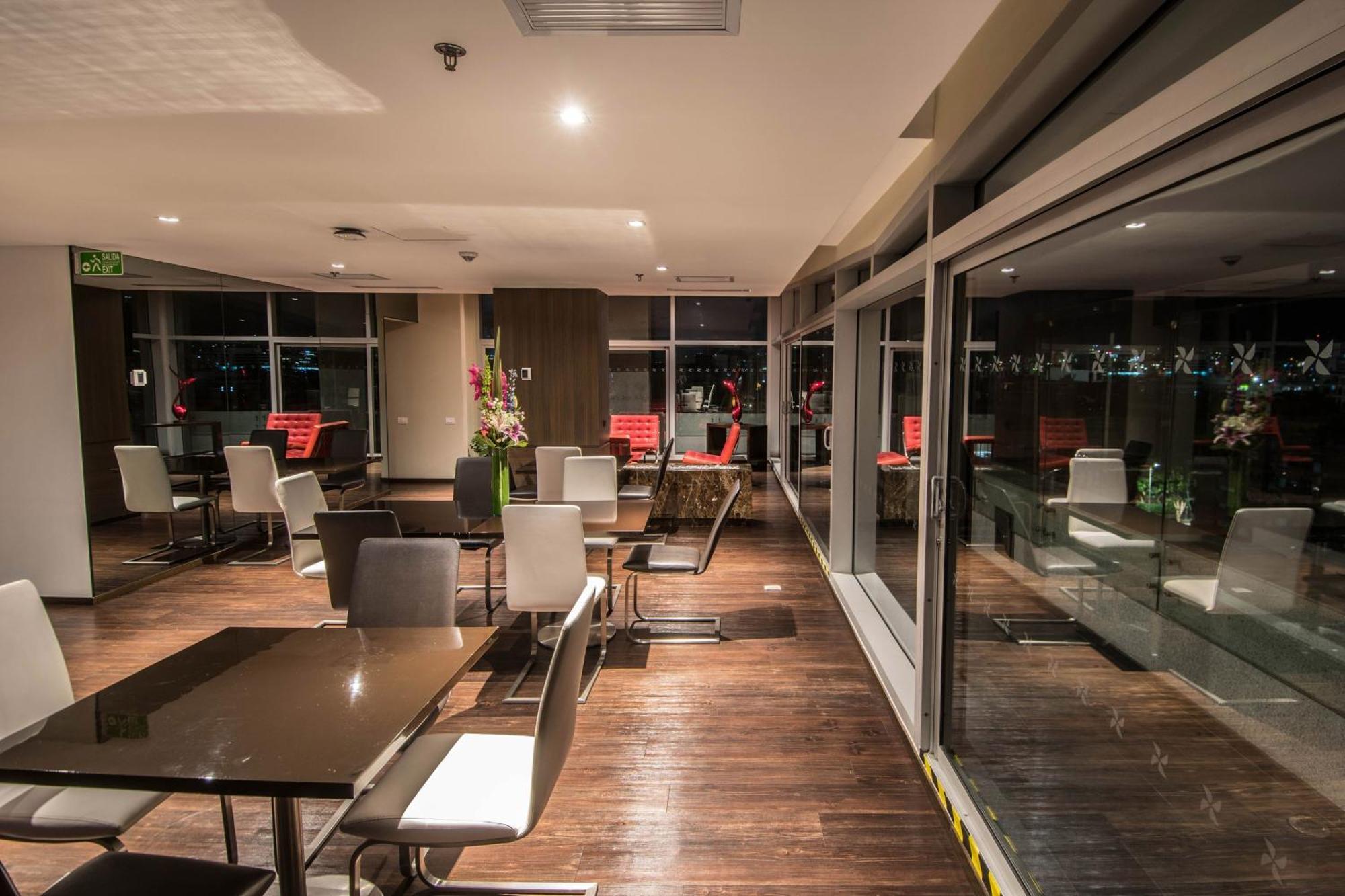 Four Points By Sheraton Μπογκοτά Εξωτερικό φωτογραφία