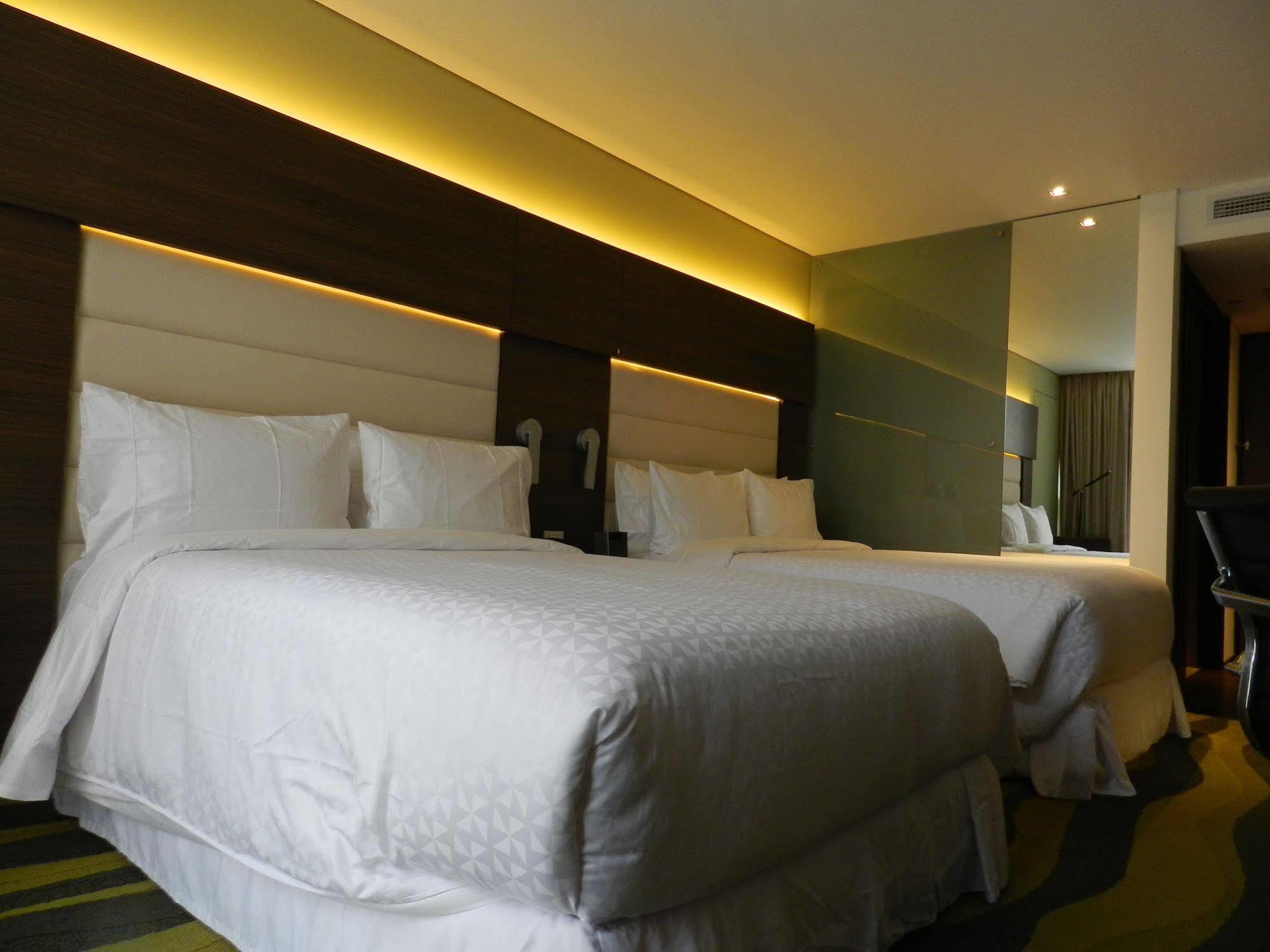 Four Points By Sheraton Μπογκοτά Εξωτερικό φωτογραφία